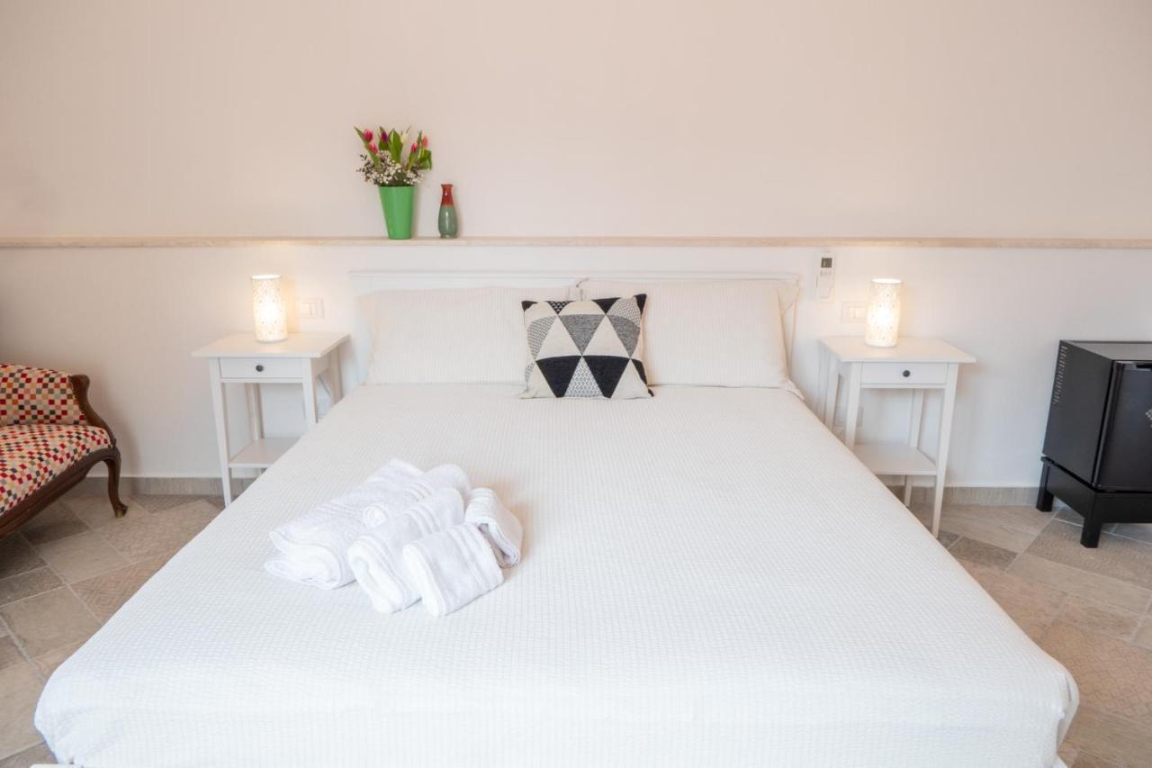 Almasarda Hotell Olbia Eksteriør bilde